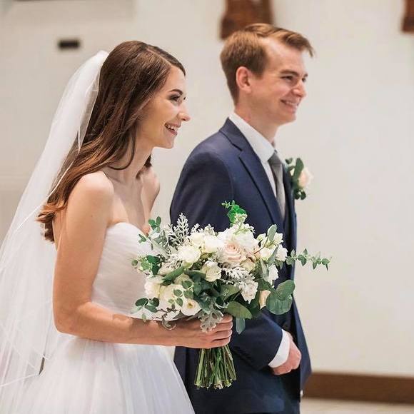 Meet your Posher, Courtney - Picture 1 of 1